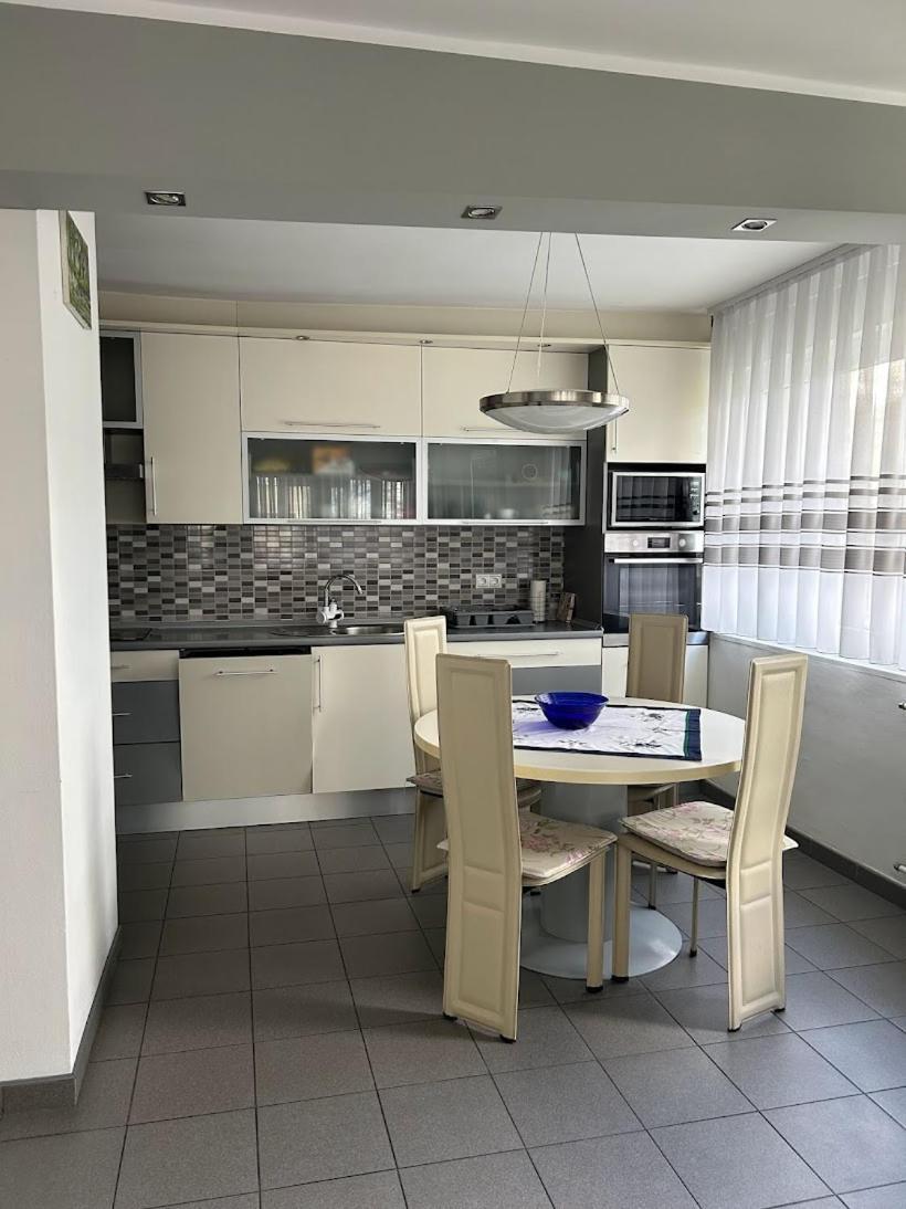 Appartamento Tina Karlovac Esterno foto